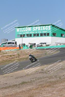 media/Apr-20-2025-AHRMA (Sun) [[393a79c373]]/Race/Group 11 early race/Turn 4b/